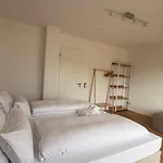 Luxus - 240m2-sauna-kamin-4 Schlafzimmer-2 Baeder Prázdninový dům