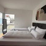 Luxus - 240m2-sauna-kamin-4 Schlafzimmer-2 Baeder Prázdninový dům Igling